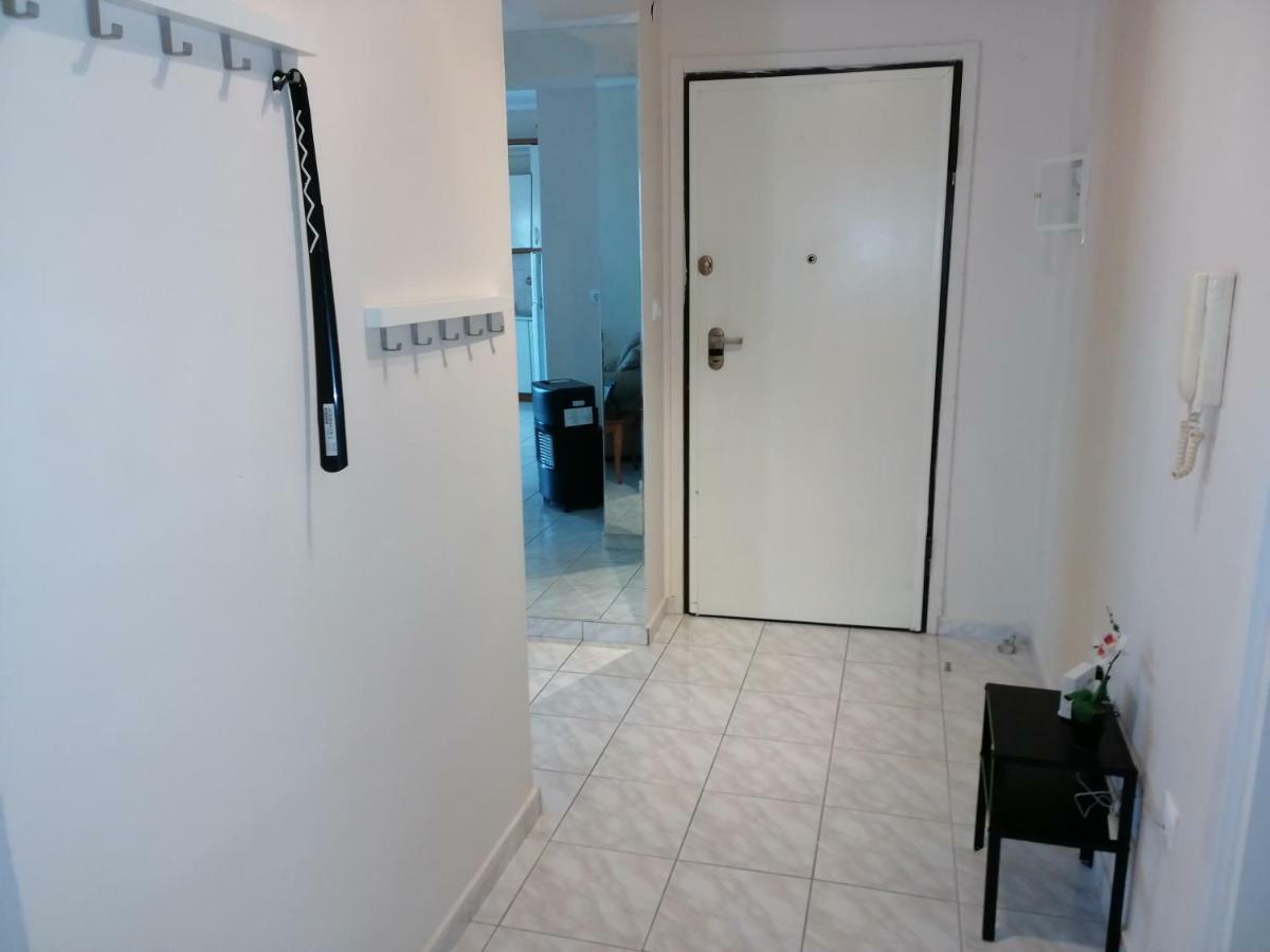 Apartment By The Beach With Amazing Sea View Peraía Eksteriør billede